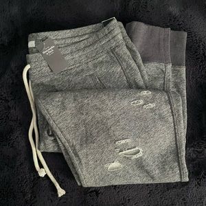 NWT Women’s Abercrombie & Fitch Distressed Sweatpants — Gray/Size L